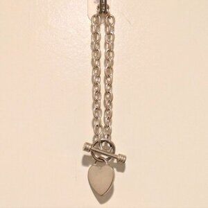 $5 Item! Y2K Heart Charm Circle and Bar Clasp Chain Bracelet